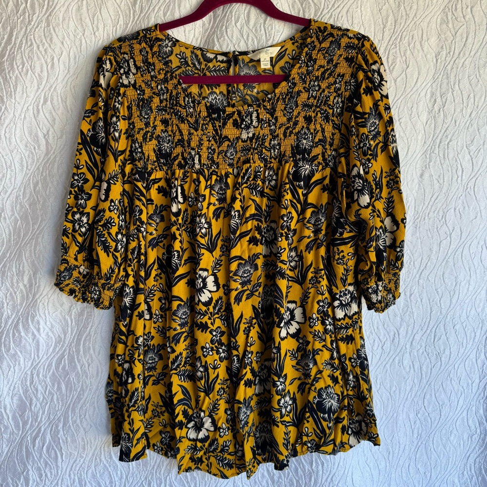 Terra & Sky Gold 3/4 Sleeve Smocked Tunic